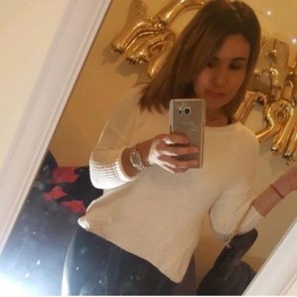 Meet your Posher, Crystal ✌🏻 - Picture 2 of 8